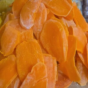 Mango qurusu narıncı